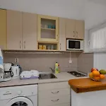 Letica Apartament *