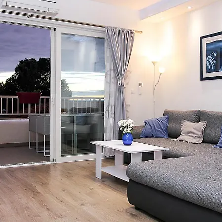 Letica Apartmán Makarská