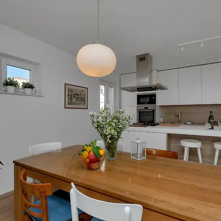 Letica Apartmán Makarská